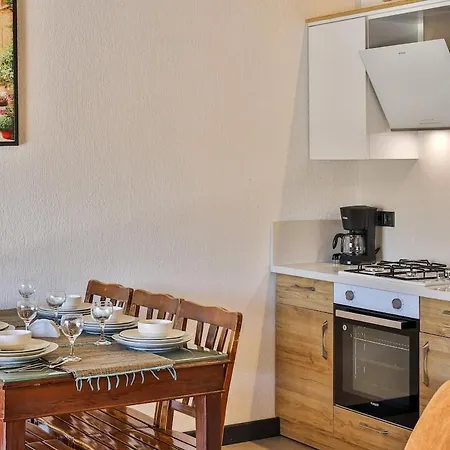 Kalkan Lisburn * קס