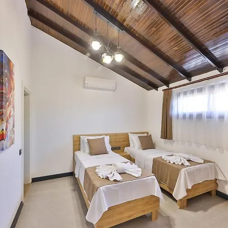 Kalkan Lisburn וילה קס