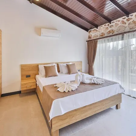 Kalkan Lisburn Vila Kaş